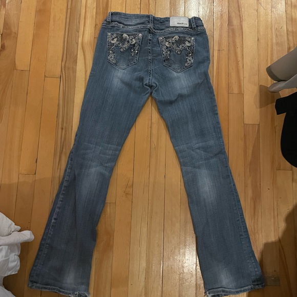 Grace in la low rise jeans - Picture 3 of 5